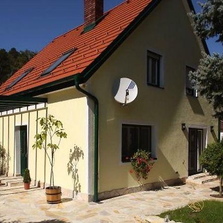 Romantic Cottage Pitten Exterior foto